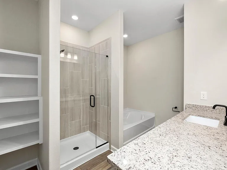 6015 Diamond Leaf Ct — Photo 9