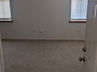 101 S Augusta Ave #2, Oxford, IA 52322