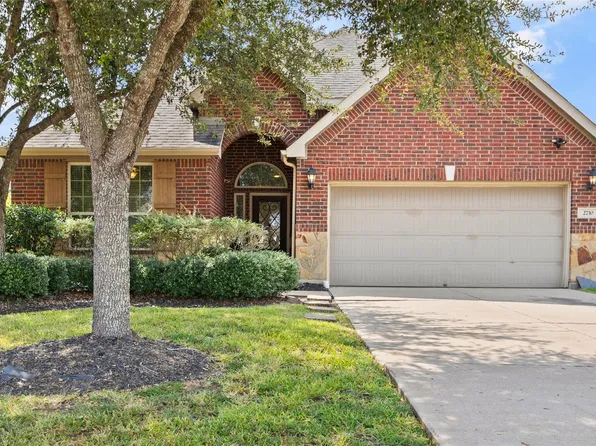 2710 Secret Falls Ct, Houston, TX 77089