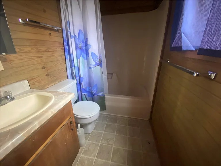 24605 Pools Creek Dr — Photo 21