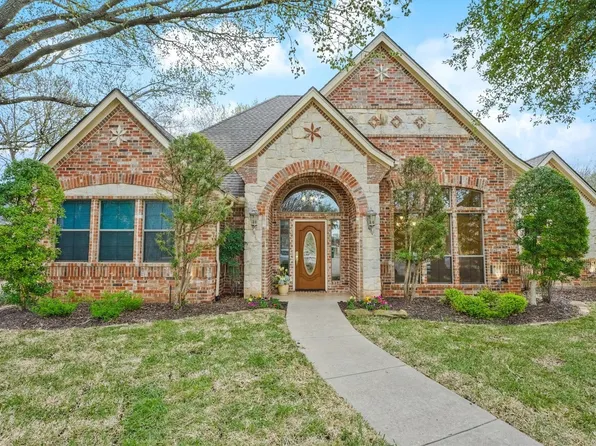 3200 Glade Pointe Ct, Hurst, TX 76054