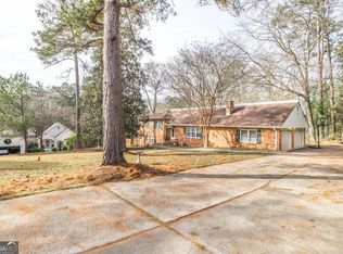 211 Old Club Ct, Macon, GA 31210