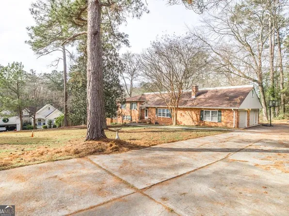 211 Old Club Ct, Macon, GA 31210