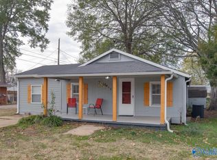 1017 England St NE, Huntsville, AL 35801
