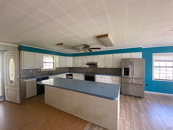 4th image of 100 Pamela Ann Ln