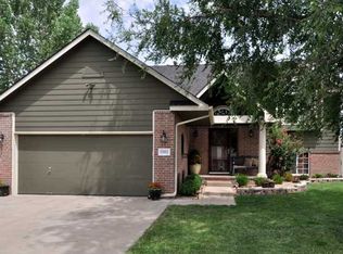 1902 S Honeytree St, Wichita, KS 67207