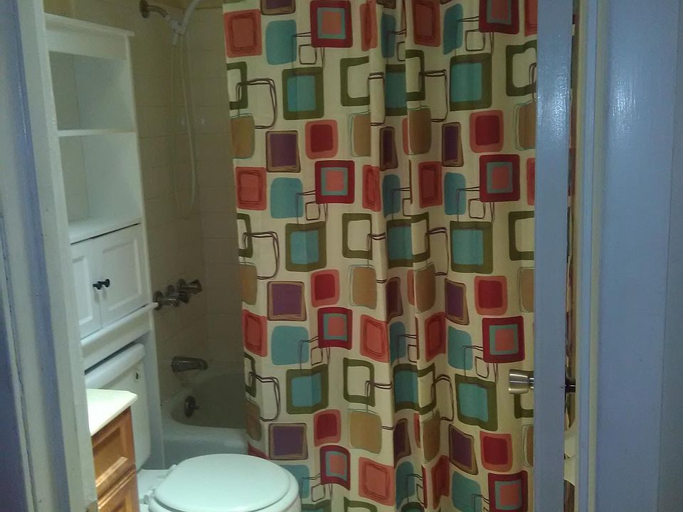 2nd image of 5324 Pinetree Ave #B