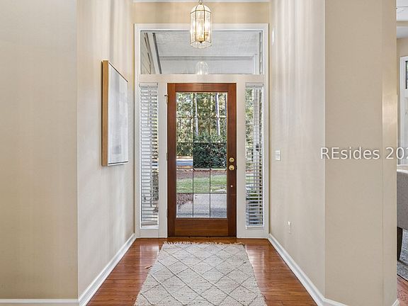 5th image of 2 Hummingbird Ct