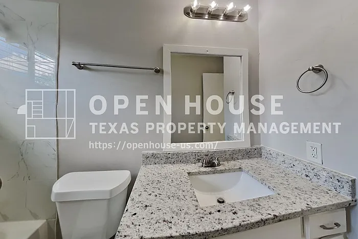 6823 Heather Hollow Dr — Photo 16
