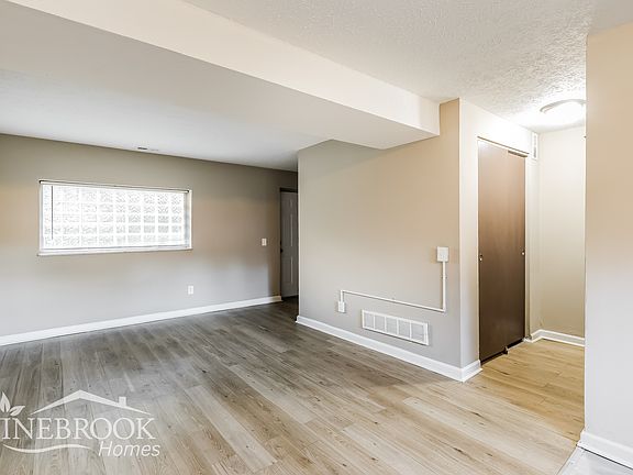 3rd image of 3407 Ninann Ct Unit B