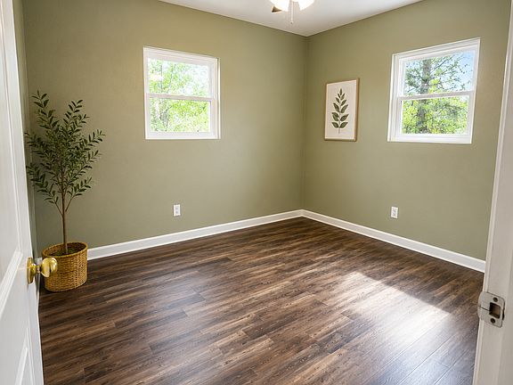 5th image of 4607 Highland Ave #B