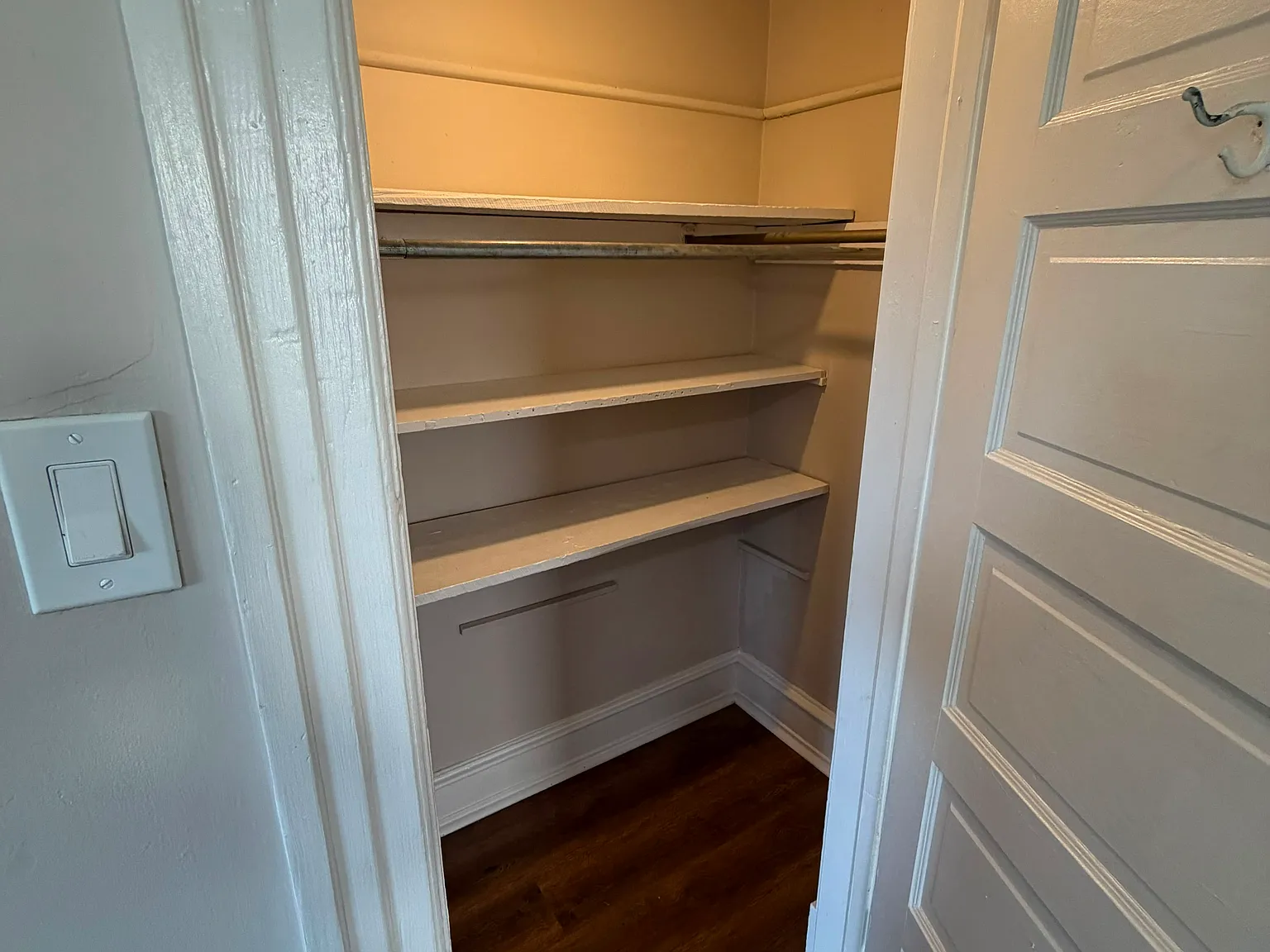 1 bed, $1,300 — Photo 3