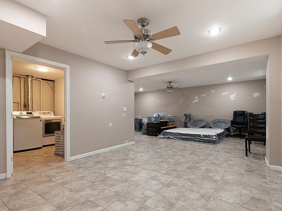 4th image of 62 Dexter Ave APT 1