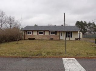 43 Robinhood Dr, Cranberry Township, PA 16066