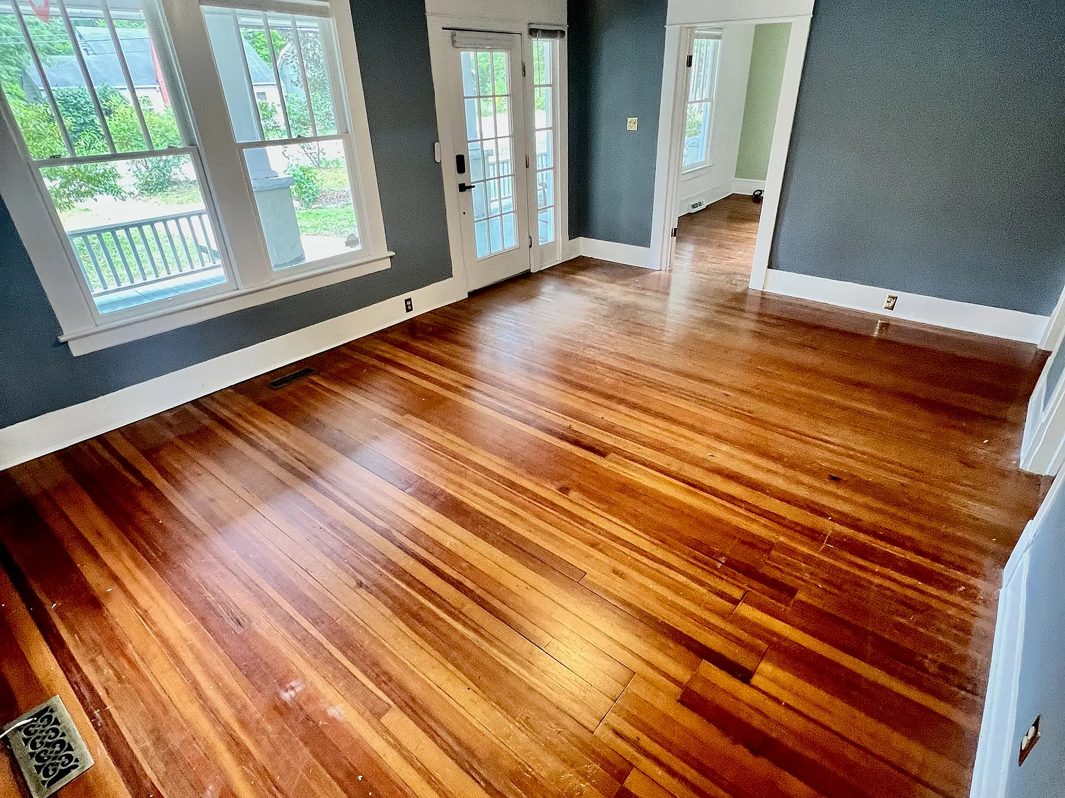 4 bed, 2.5 bath, $2,500 — Photo 2