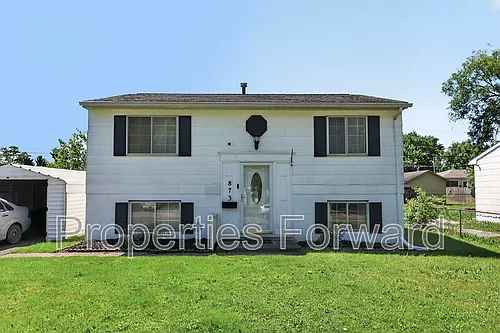 873 Allison Dr Photo 1
