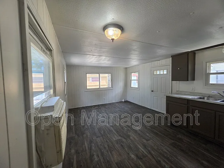 2668 Chateau Dr #11 — Photo 10