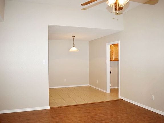 4th image of 752-764 Stribling Cir #756