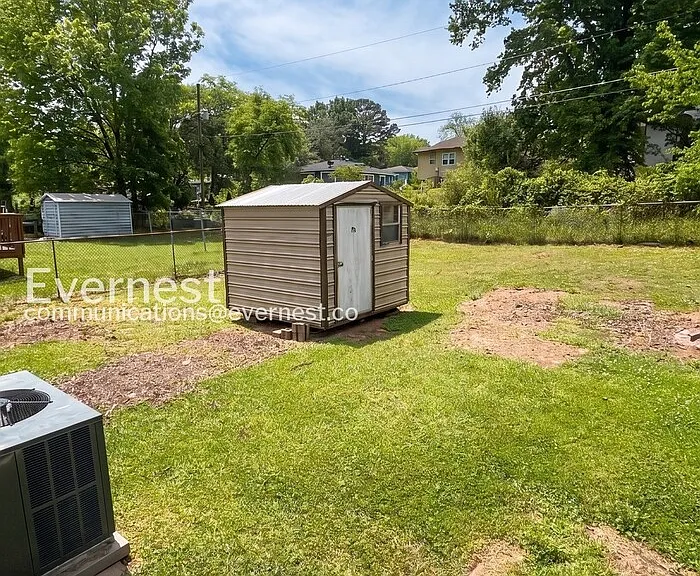 516 Athens Ct — Photo 11