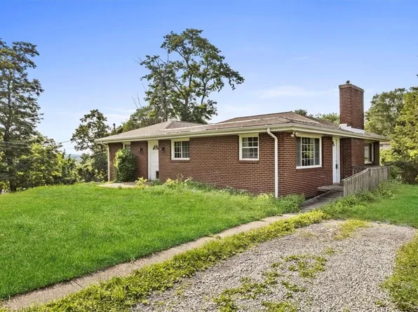 1015 Suzanne St, Freedom, PA 15042