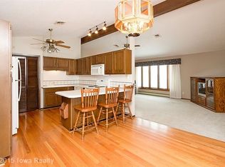 310 W Madison Pl, Indianola, IA 50125