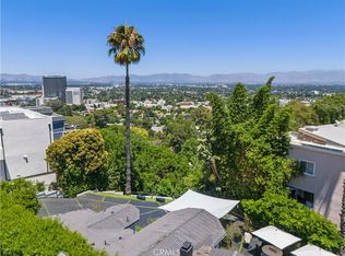 15117 Rayneta Dr, Sherman Oaks, CA 91403