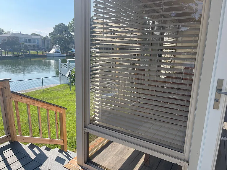 2121 E Kendall Cir — Photo 17