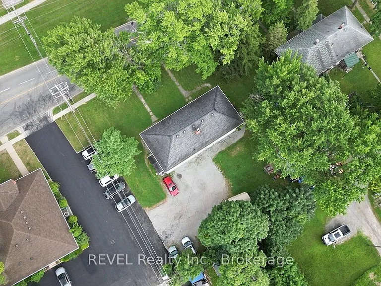 21 Plymouth Rd #LOWER — Photo 17