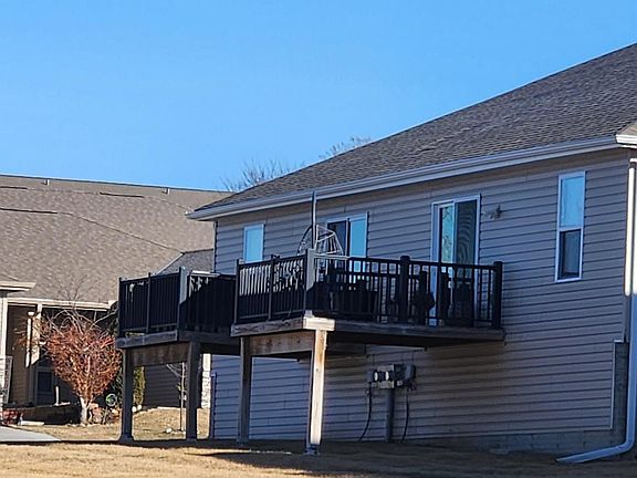 4th image of 1074 N 170th Ave