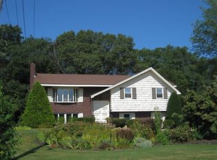 46 Driftwood Cir, Norwood, MA 02062