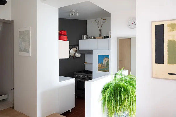 Rented by Compass | media 52