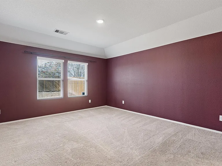 352 Sickle Loop — Photo 20