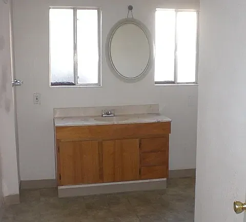 1619 E Cambridge Ave — Photo 7