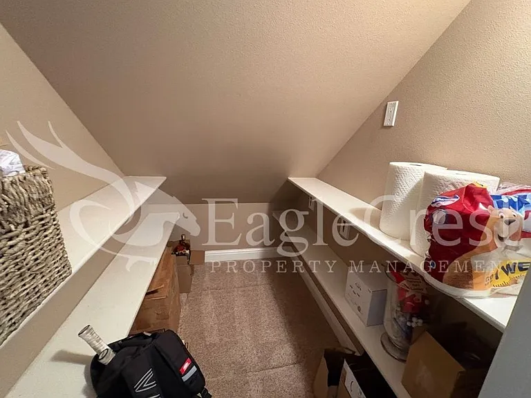 44 Vinehill Dr — Photo 30