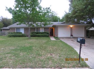 2305 Lillie Ln, Taylor, TX 76574