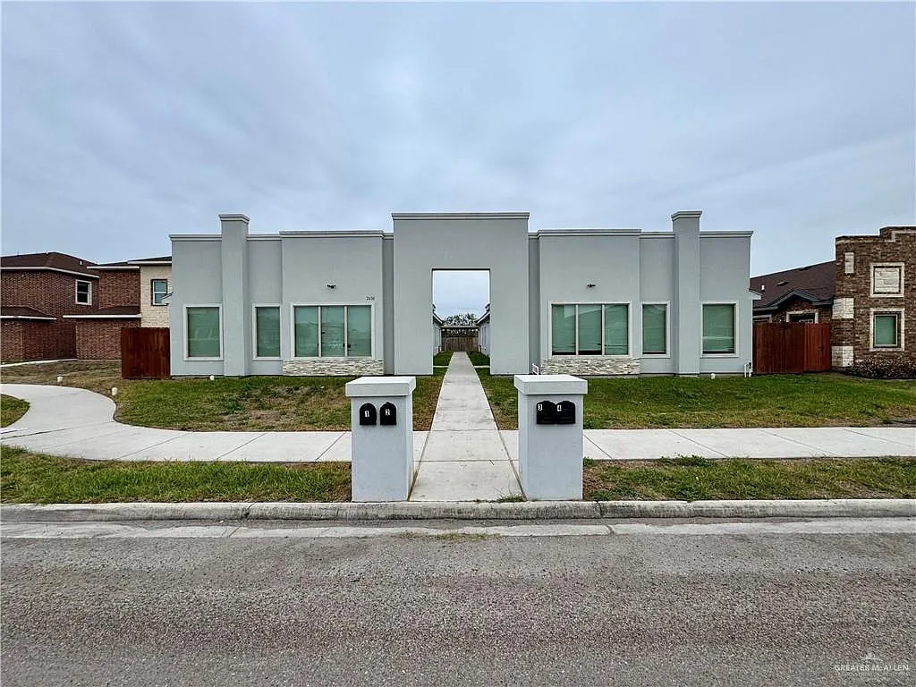 3 bed, 2.0 bath, 1163 sqft, $1,100 — Photo 1