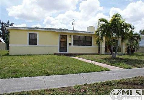 1st image of 624 Troy Blvd