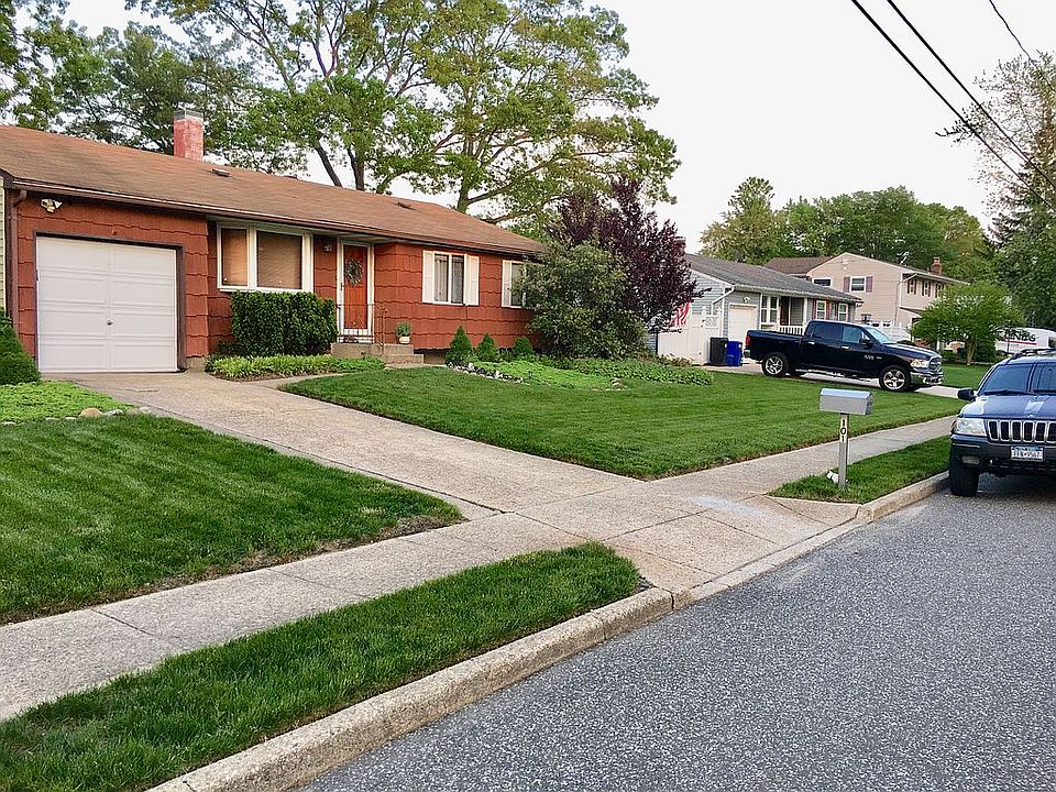 1st image of 101 Ronkonkoma Blvd