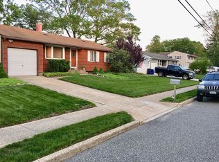 101 Ronkonkoma Blvd, Centereach, NY 11720