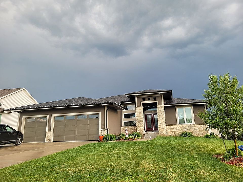 2nd image of 8254 Aspen Dr