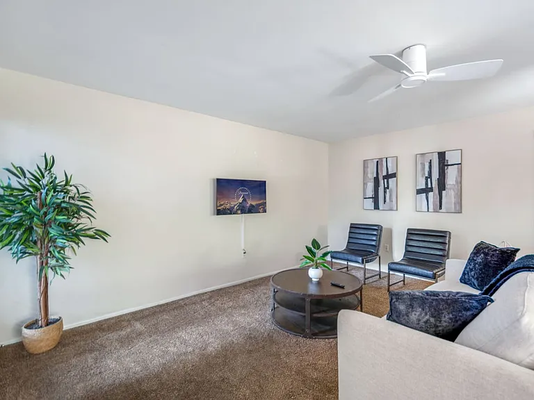 418 Nobel Ave #B — Photo 3