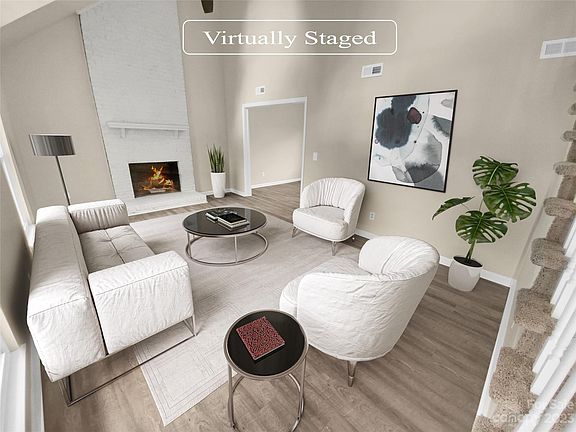 2nd image of 2514 Oak Leigh Dr