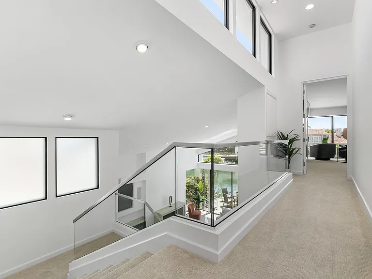 715 Bayside Dr — Photo 26
