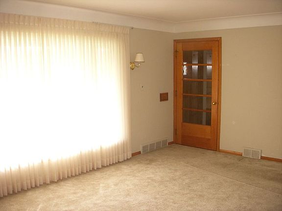 2nd image of 269 Grand Blvd