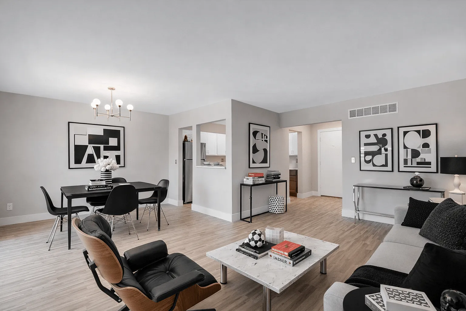 Rochester Club Apartments — Photo 3