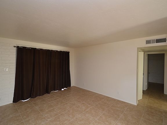 3rd image of 1705 S Winstel Ave