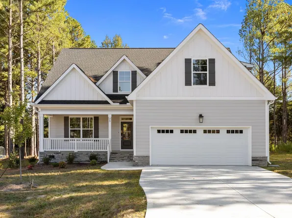 75 Arbor Dr, Youngsville, NC 27596