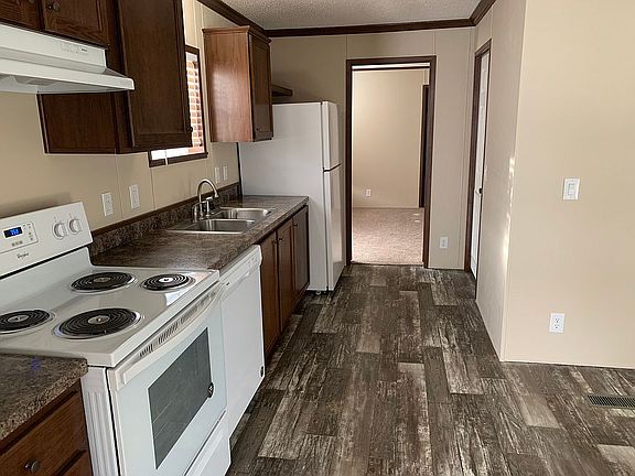 2nd image of 2602 W 5th St
