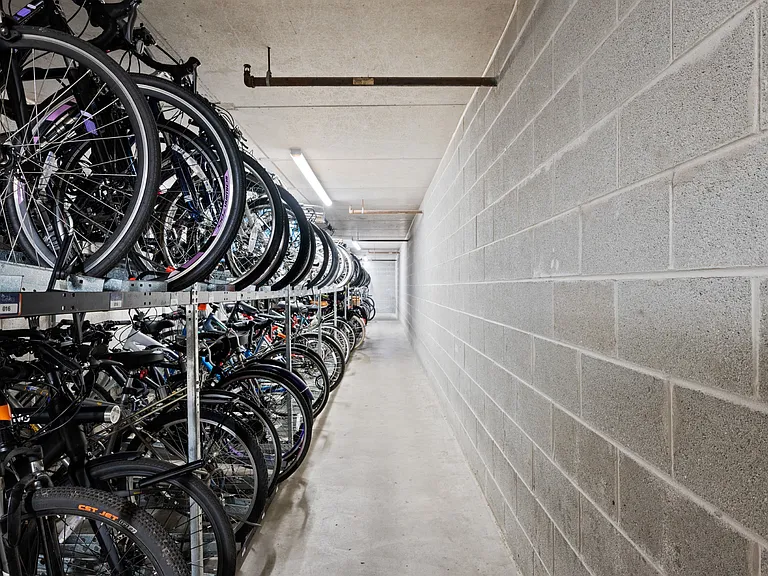 Bike Storage at Shoreham and Tides in Chicago, IL