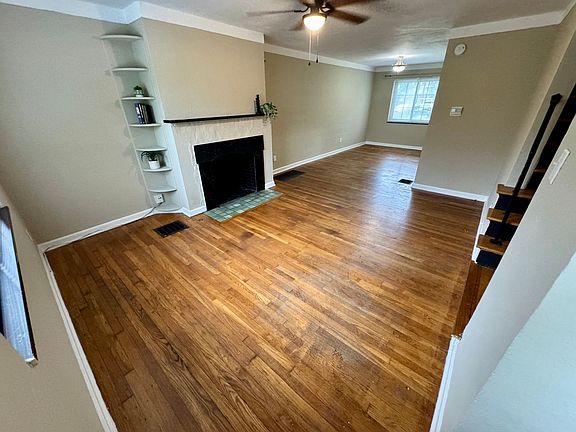 2nd image of 1684-1690 Northwest Blvd #1686NW